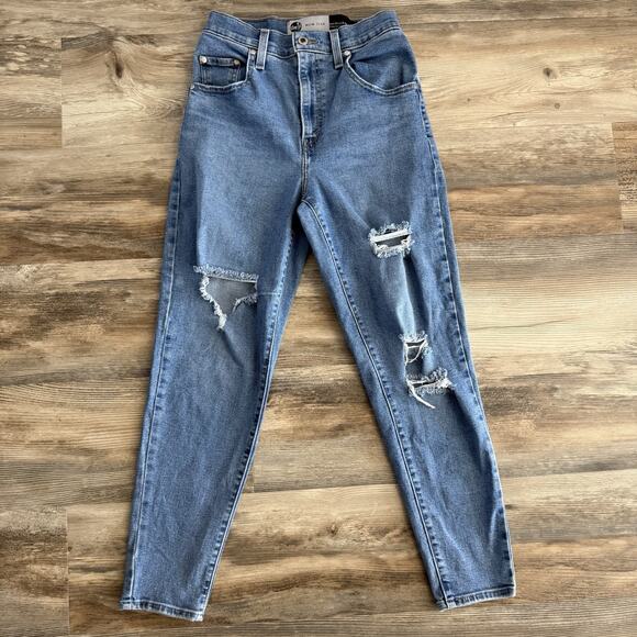 Levi’s SilverTab Mom Jeans Size 26 Medium Blue Wash Distressed - Picture 1 of 6